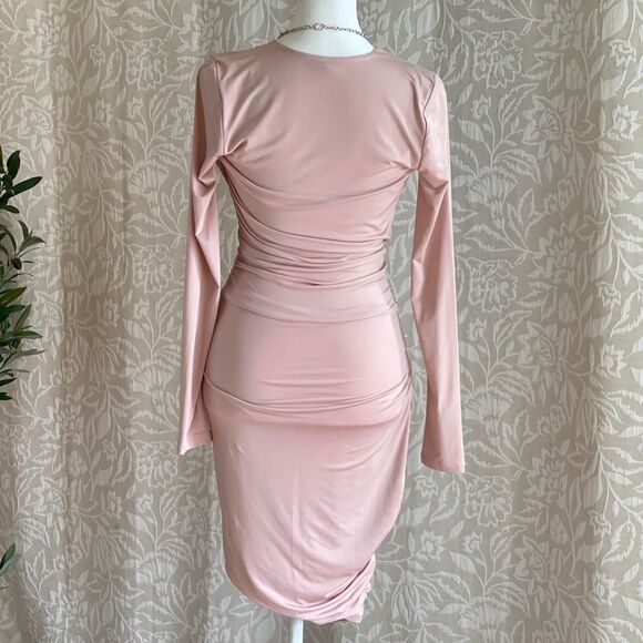 NBD Coco Mini Dress Ruched Light Pink Deep V Ballerinacore Glam‎ Romantic Sz XS - Picture 3 of 7